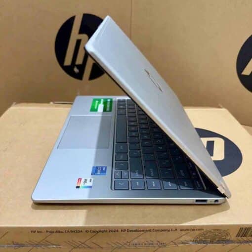 HP 14-ep0777 Core i7-1260P Ram16G SSD512 VGa intel Màn 14.0FHD Win11-Vỏ Nhựa Bạc